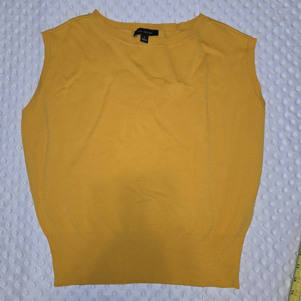 Ann Taylor Sleeveless Sunflower Yellow Pullover‎ Sweater Vest Stretch Size M